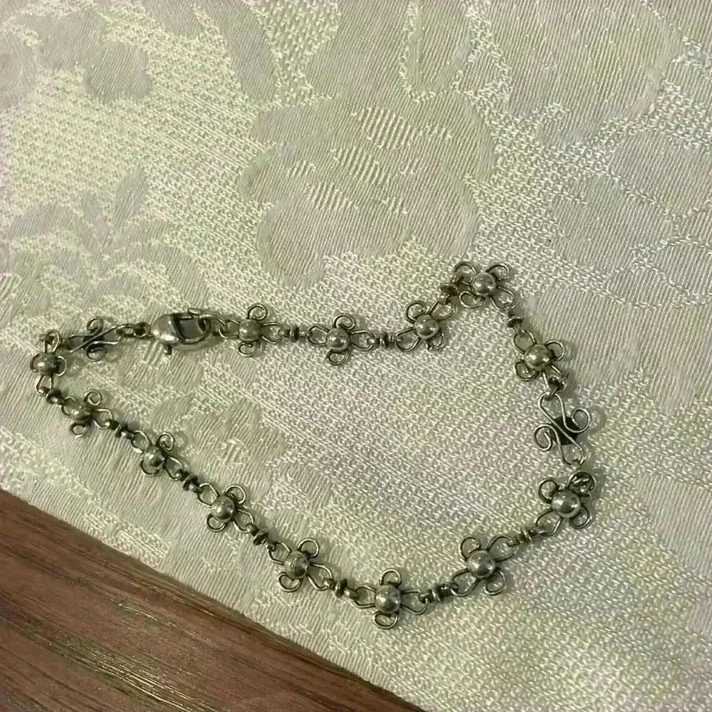 Vintage Metal flower bracelet